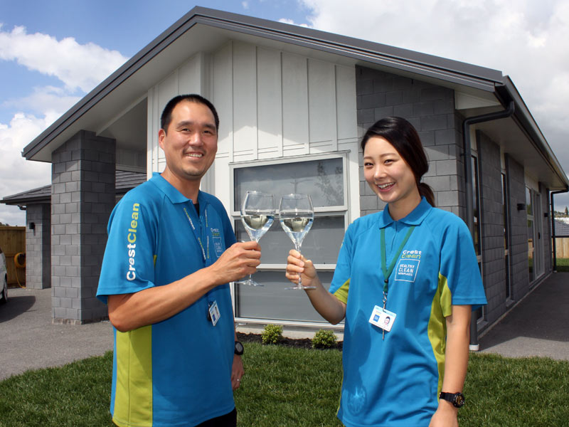 Tauranga franchisees Tony and Aina Kang have had the best Christmas present ever –they’re just moved into their brand new home! The couple didn’t think they would be able to afford a home of their own so soon. But it’s thanks to Crest and the success of their business that they’ve been able to realise their dream, says Tony. The spacious 3 bedroom property is located in the city’s fast-growing Lakes subdivision. “This really is the best Christmas present ever for us, we are so happy,” said Tony.