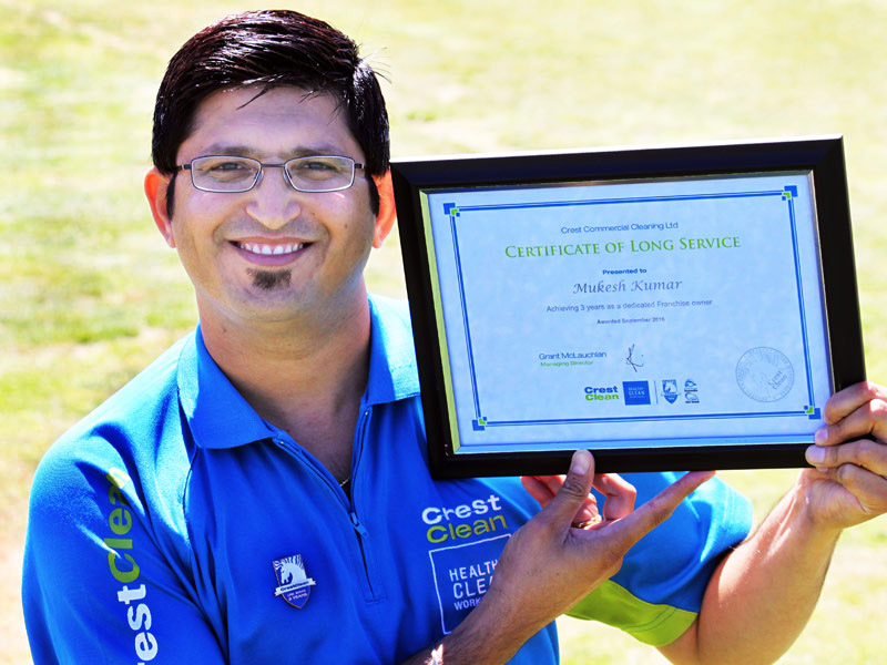 Mukesh Kumar with his 3-year Certificate of Long Service.